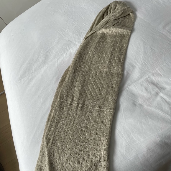 Scarf - Picture 2 of 3